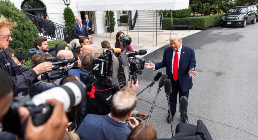 Oroszországgal szembeni további szankciókról egyeztetett Von der Leyen és Trump