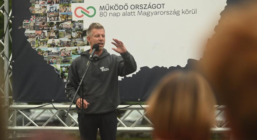 Magyar Péter a választókerületben: Kiürül a magyar vidék