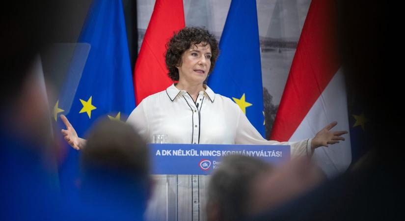 Rázd meg magad és nézz a szemükbe – özönlenek a hozzászólások Dobrev Klára posztja alatt