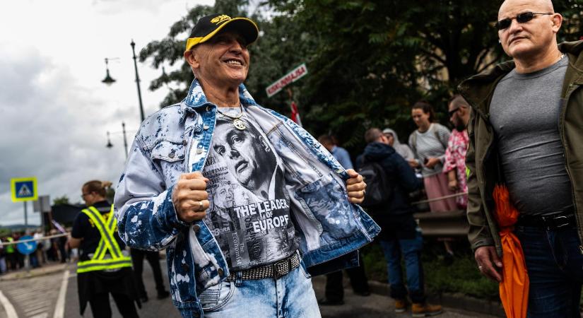 Pataky Attilával alapított Digitális Polgári Kört Menczer Tamás