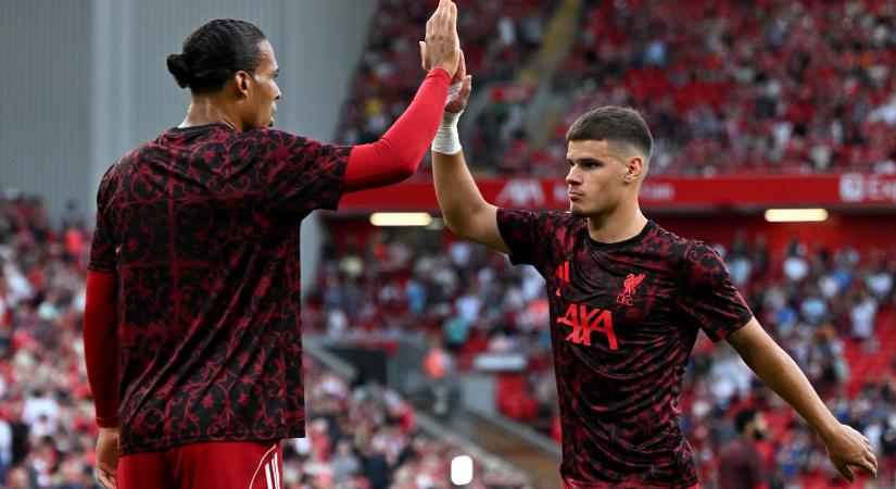 Bevédte Kerkezt a Liverpool legendás csapatkapitánya is: "Még tanulja, hogyan játszunk"