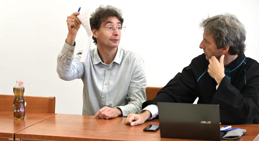 „A dékáni vezetés tart a diákok reakciójától” – mondta a bíróságon a Pázmányról kirúgott oktató