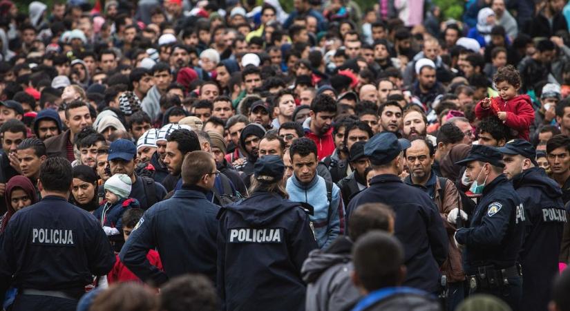 Ahogy a Gazda látja: Tíz éve akarták ránk törni a határt a "derék dolgos" katonakorú fiatalok