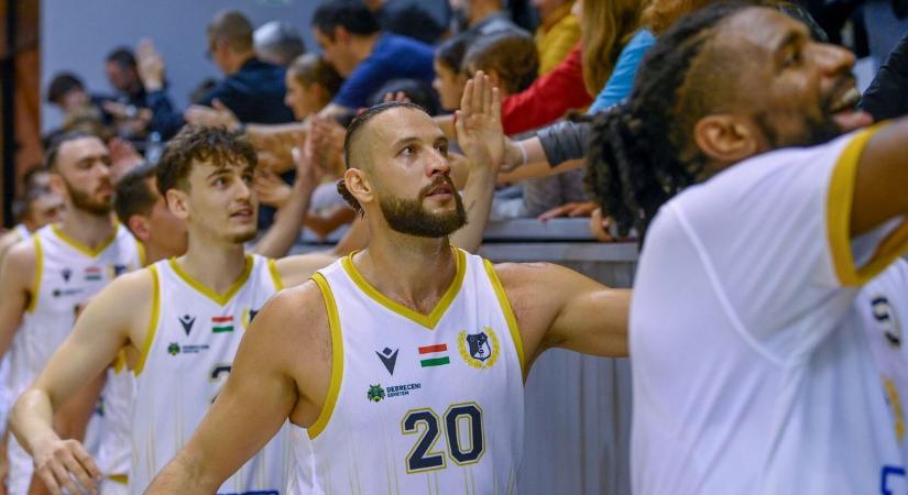 Egykor horrorsérülést szenvedett, most megvált tőle a DEAC