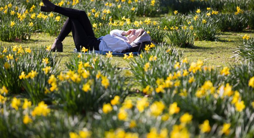 Eső nélkül, napsütéssel indul a hét második fele
