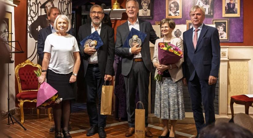 Hirtlinghez és Eperjeshez repült Tolnay Klári kedves madara
