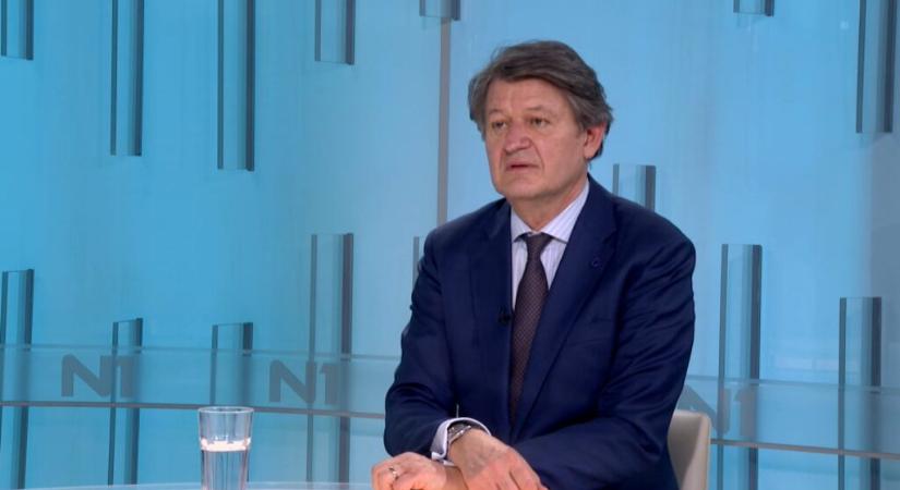 EP képviselő: Az Európai Bizottság túl elnéző Vučićtyal szemben