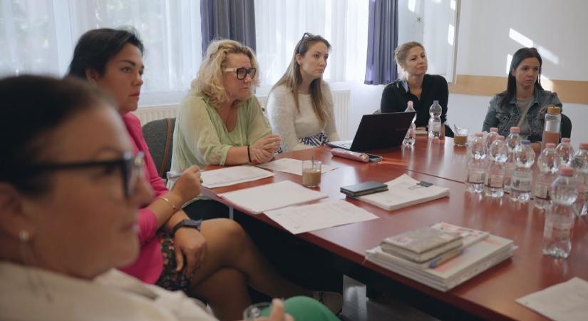 Híd a szociális szakma és a minisztérium között