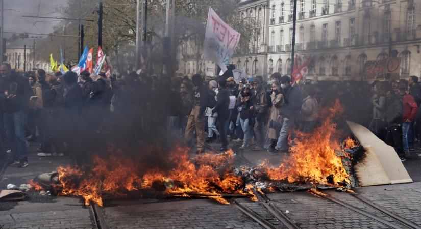 Franciaország megbénul: A nyugdíjreform óta nem látott méretű demonstrációkra készül az ország