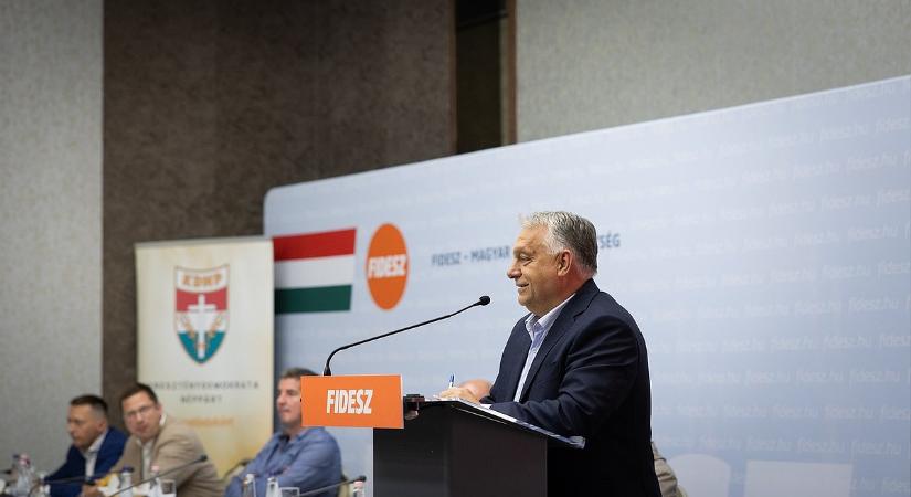 Kiderült, milyen muníciókkal vértezte fel Orbán Viktor a kormánypárti frakciókat