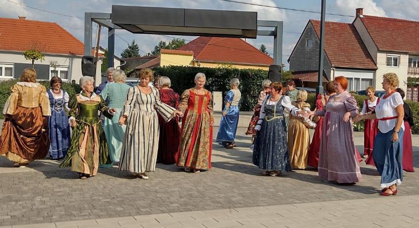 Reneszánsz forgatagba hívták Vépen a város népét