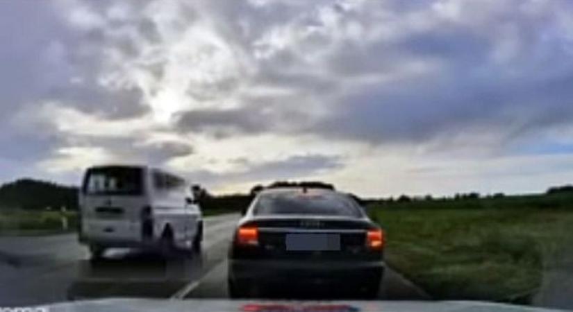 Lecsaptak a rendőrök a 8-as főúton: körözött járművet szúrtak ki - videó
