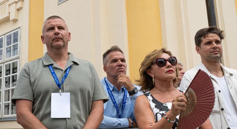Magyar Péter: Ma reggel rendőrök jelentek meg Ruszin-Szendi Romulusz otthonában