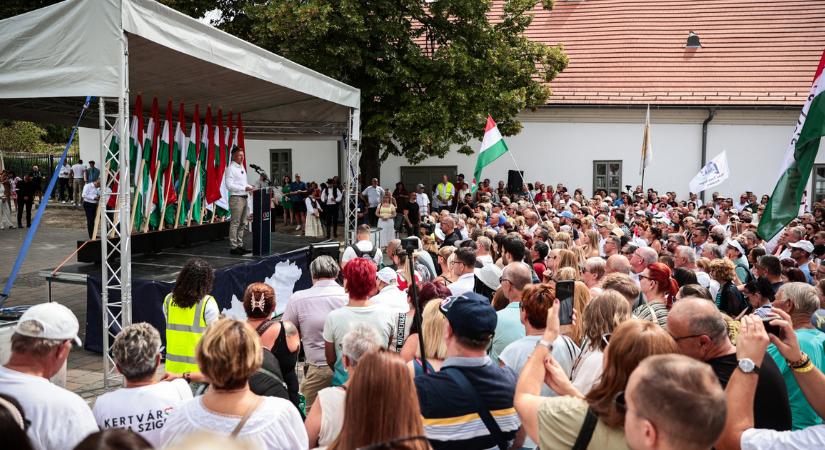Kiderült, kik állnak a Magyar Pétert segítő új közvéleménykutató cég mögött
