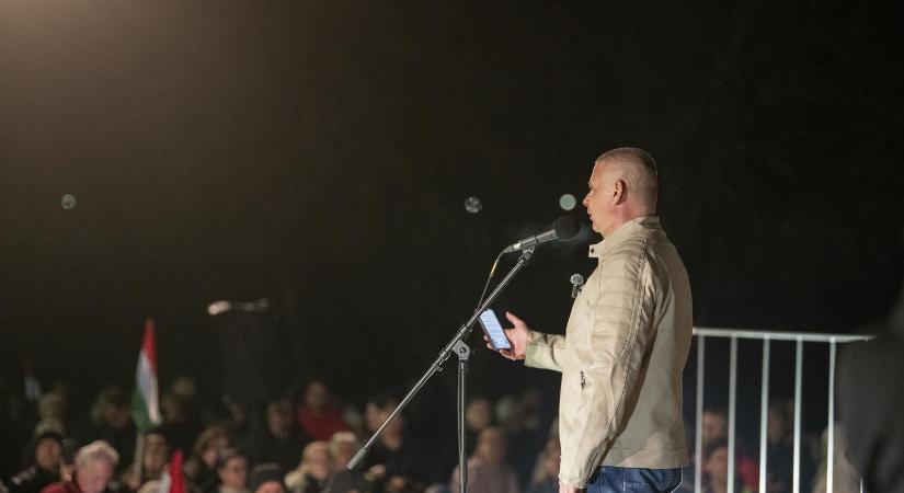 Ruszin-Szendi Romulusz: Rendőrök érkeztek az otthonomba, hogy lefoglalják az engedéllyel tartott fegyveremet