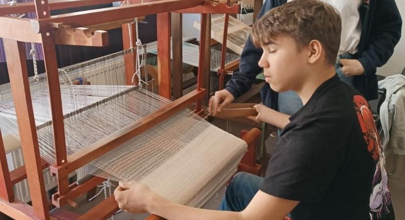 Mesterekkel és mesterségekkel találkozhatunk a debreceni Tímárházban