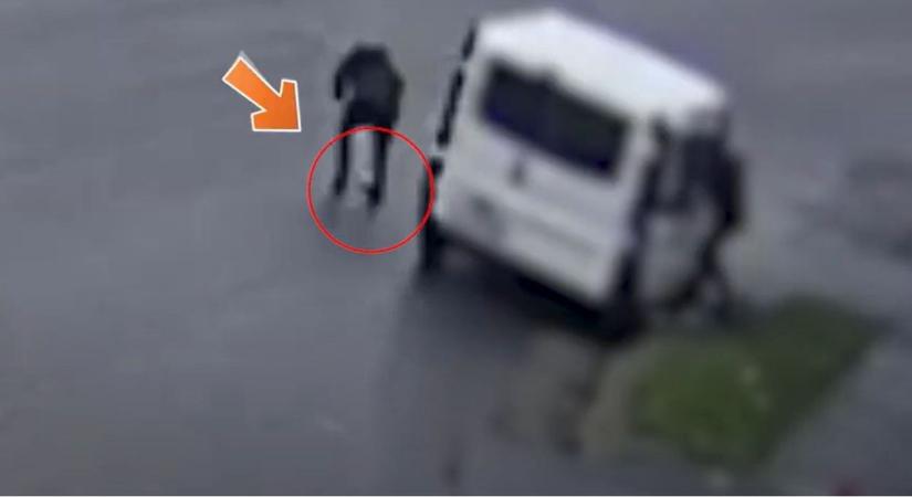 Instant lebukás Hevesben: a földig hajolt, majd arcpirító dolgot csinált, mindent vett a kamera!