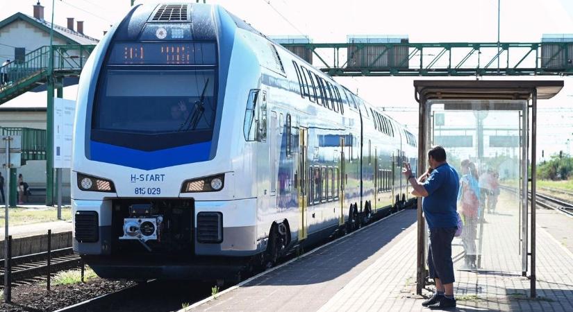 Ezzel megy a hiányosságok felszámolása a MÁV-nál, teljes lesz az átalakulás – egymilliárd utasról beszél a társaság vezére