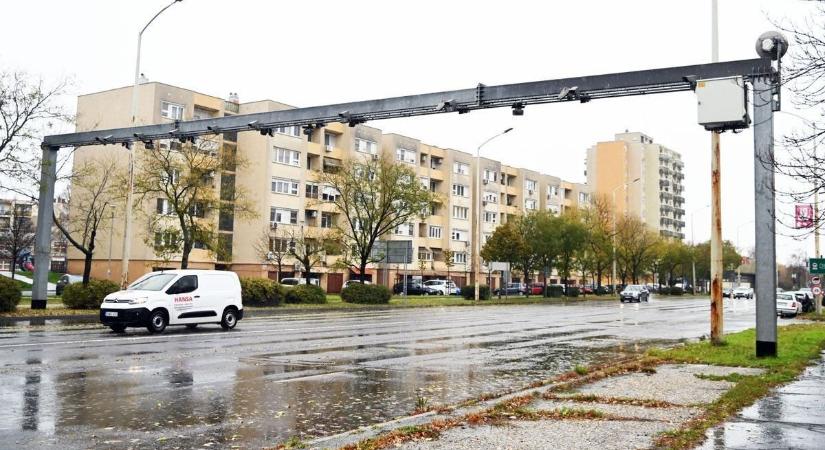 Százezres bírságot úszhatunk meg, ha ezt tudjuk: mától új dolgot is figyel a VÉDA-kapu