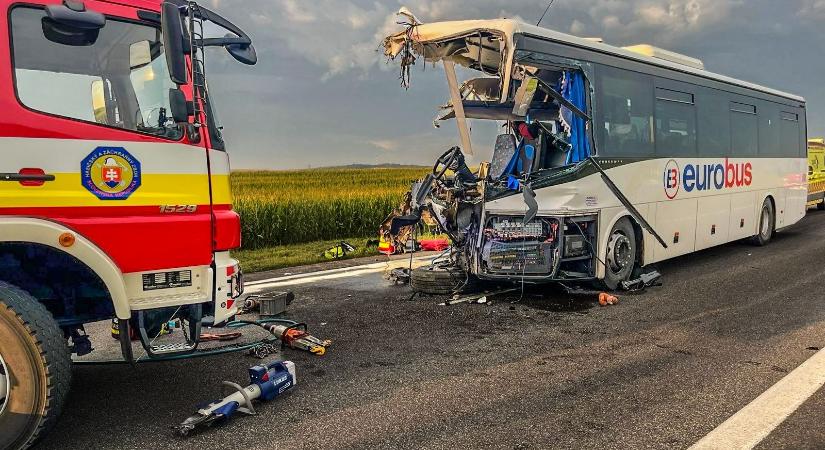 Már csak egy személyt ápolnak kórházban a Somodinál történt baleset sérültjei közül