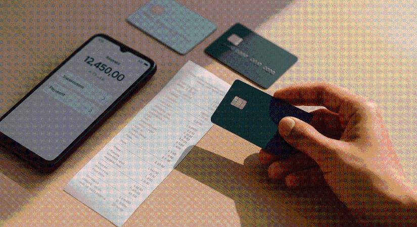 Bankkártya költségek: mit viszel haza abból, hogy „ingyenes bankolásról” ígérnek?