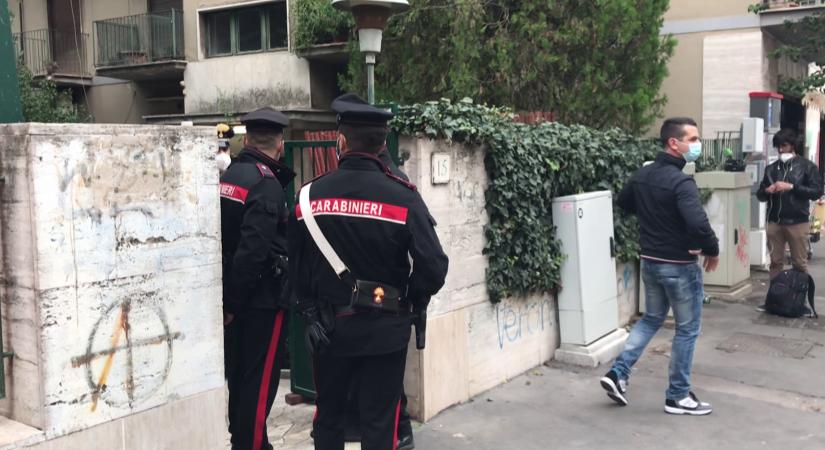 Folyamatosan üríti ki az illegálisan elfoglalt ingatlanokat az olasz kormány  videó