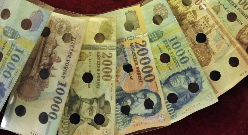 Évek óta nem látott sikert könyvelt el a magyar gazdaság: rekordot döntött a forint