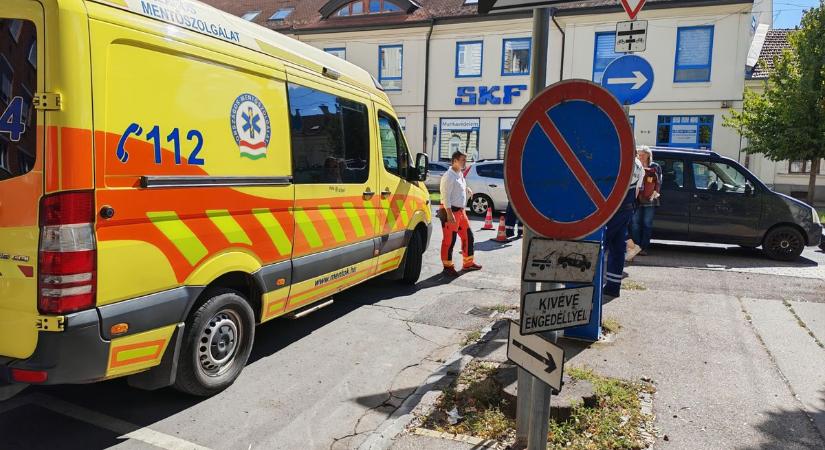 Elütöttek egy rollerest Szeged belvárosában