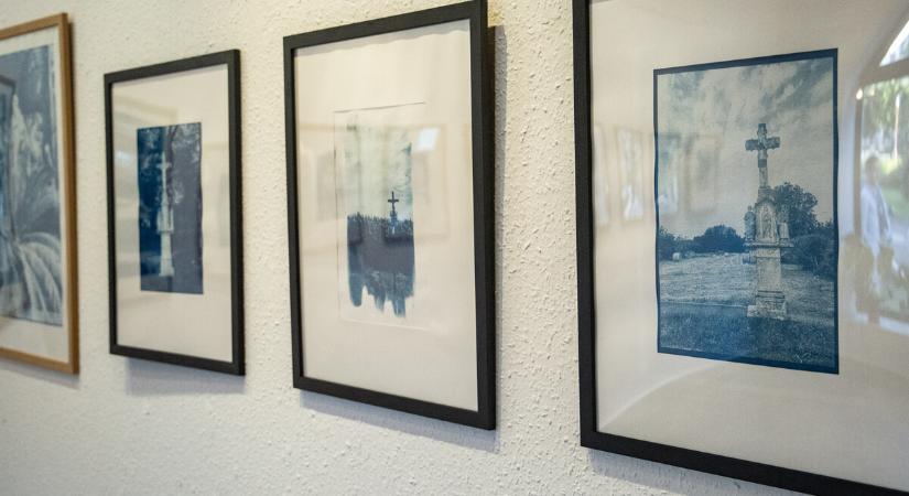 Cianotípiák – Szakrális kéknyomatok az Egry Galériában