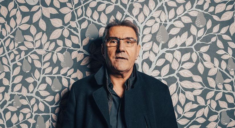 Eperjes Károly elárulta: felkérték, hogy szerepeljen a Heti Hetesben, de olyan feltételt szabott, amit nem tudtak teljesíteni – Fábry Sándor neve is felmerült (VIDEÓ)