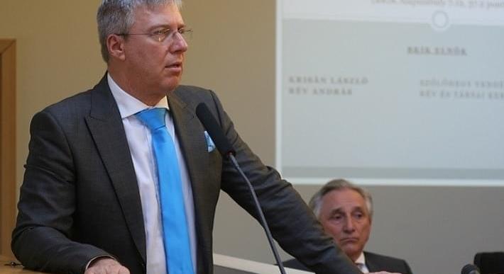 Krisán László leköszön a KAVOSZ Zrt. vezérigazgatói posztjáról