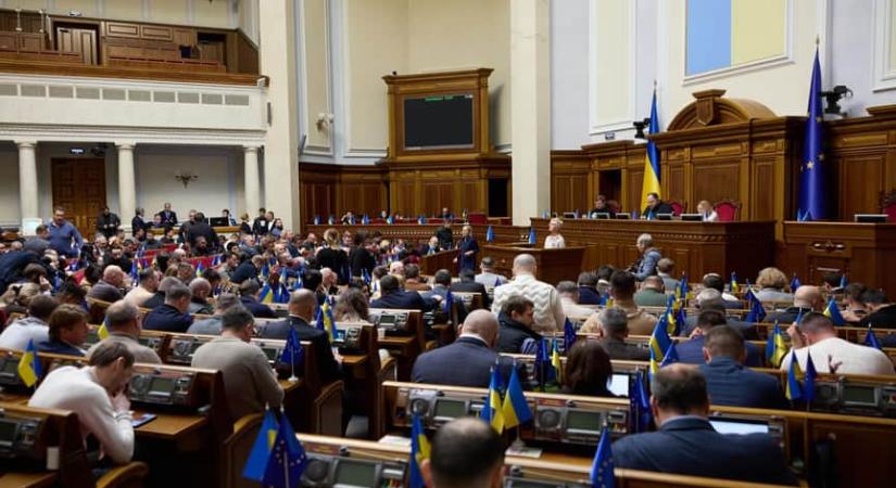 A parlament ratifikálta az Ukrajna és Nagy-Britannia közötti 100 éves partnerségről szóló megállapodást