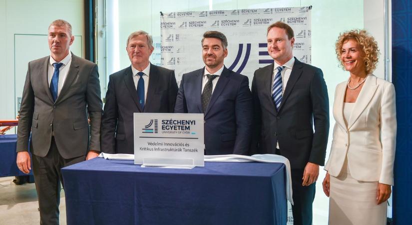 Honvédelmi tanszéket alapítottak a győri egyetemen - fotók