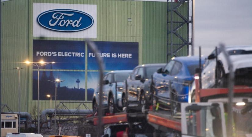 Tíz éve még 20 ezren dolgoztak a Ford kölni gyárában, most újabb ezer embert küldenek el