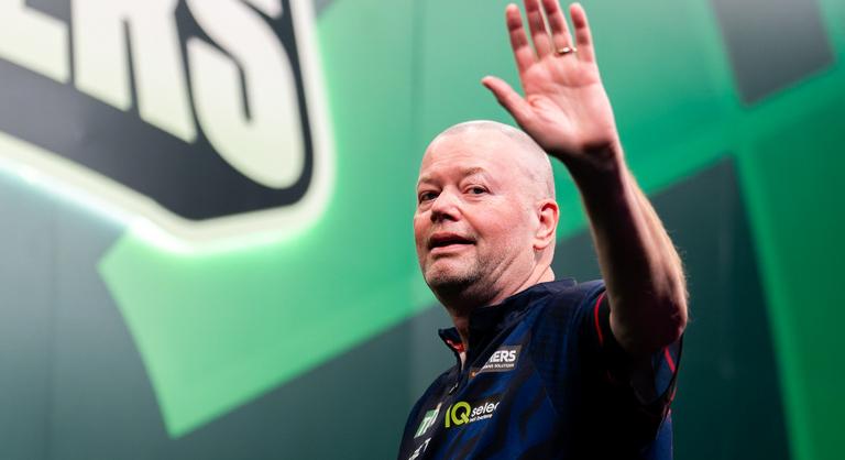 Világsztárok ellen játszanak a magyar versenyzők a Hungarian Darts Trophy-n