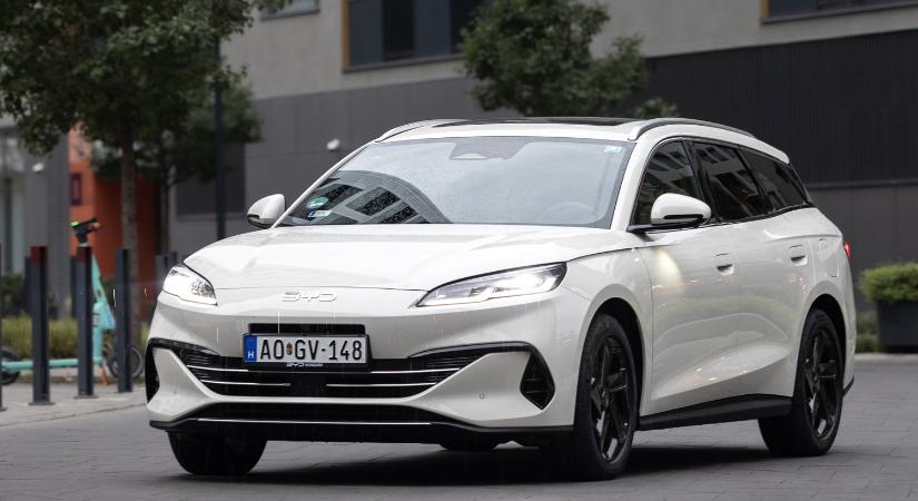 Szokatlan autót hozott a magyar piacra a BYD