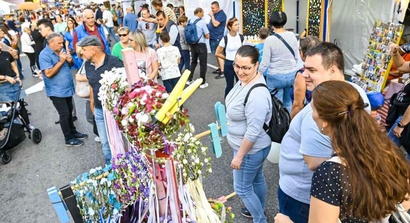 Nem kell bokrokat keresni! Mutatjuk, hol lehet ingyen mosdóba menni