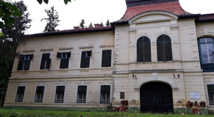 Ez a cég nyerte el az egykor Mindszenty bíborost rejtő kastély renoválását