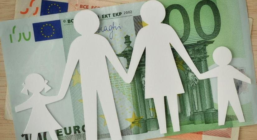 Ausztriában ismét téma a családi pótlék