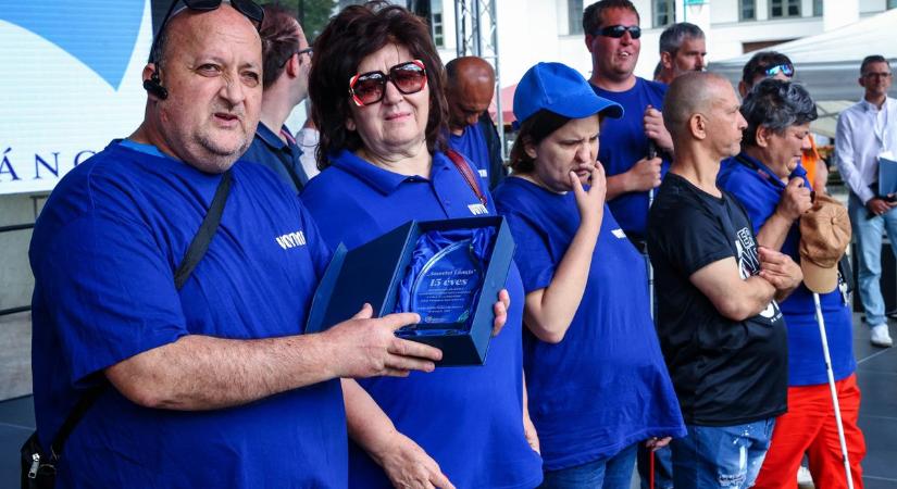 Dübörögve elstartolt a Szekszárdi Szüreti Napok – közben újra ég a Szeretet Lángja (GALÉRIA)