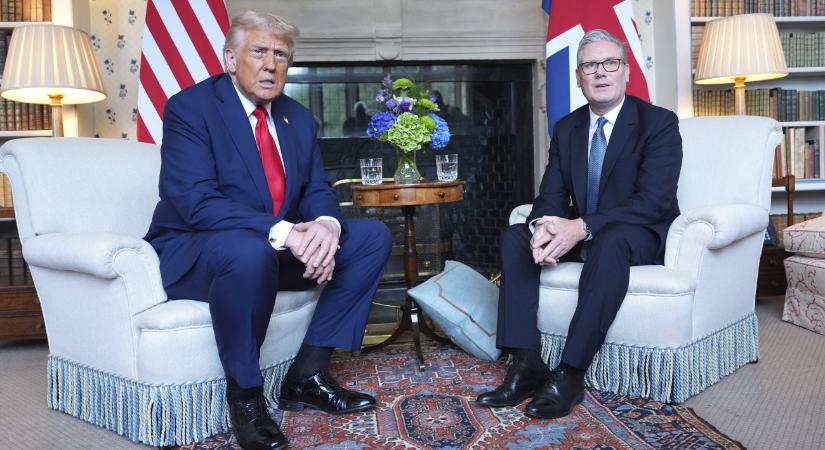Donald Trump számára a királyi bankett volt a fő program, Keir Starmerrel szinte csak „kutyafuttában” tárgyalt