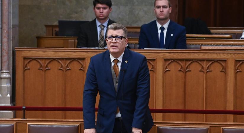 Felmentették tisztségéből Ibolya Tibort