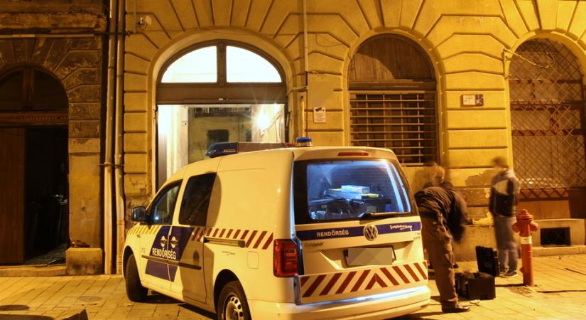 Életveszélyes állapotban van a Veszprémi nő, akit egy idegen megkéselt