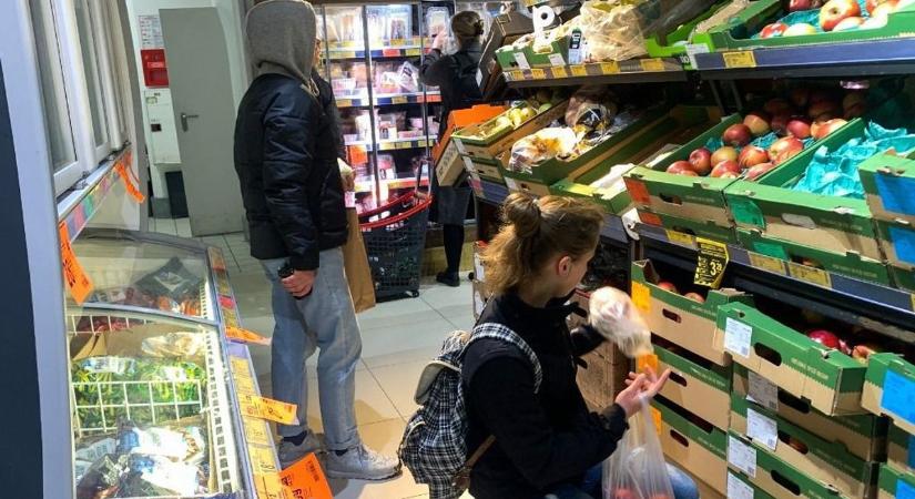 Kipukkadt a lengyel lufi: a magyar fizetések gyorsabban nőnek – de valami mindenkit idegesít