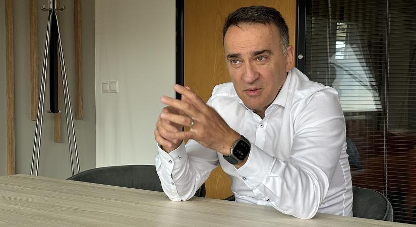 Kilépni a sorból: így épít új bankolási logikát a magyar neobank