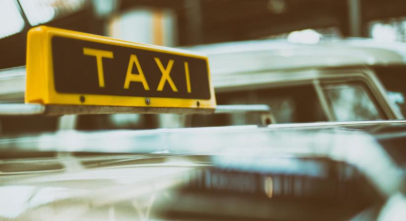 "Sok hűhó, semmiért" - Nem találkoznak a főváros taxis tervei a szakma elképzeléseivel