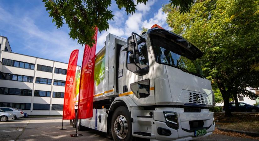 Elektromobilitás: pályázatokat hirdetett az önkormányzat