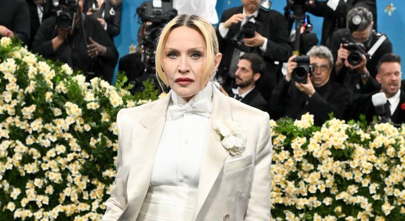 Madonna sokat mutató képekkel jelentette be, hogy 67 évesen új albummal tér vissza