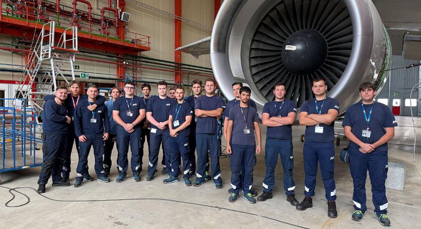 Duális képzésből a hangárba: pályakezdők az Aeroplexnél