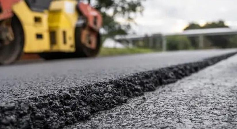 Új aszfaltburkolatot kapna az utcák, a lakók türelmét kérik!